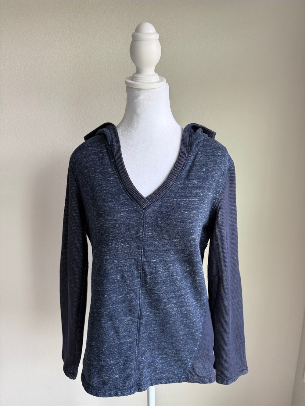 Style & Co. Sport navy&white hooded thermal sweatshirt